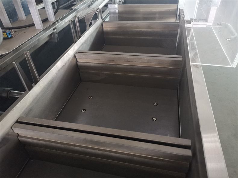 自動(dòng)封盒機(jī)